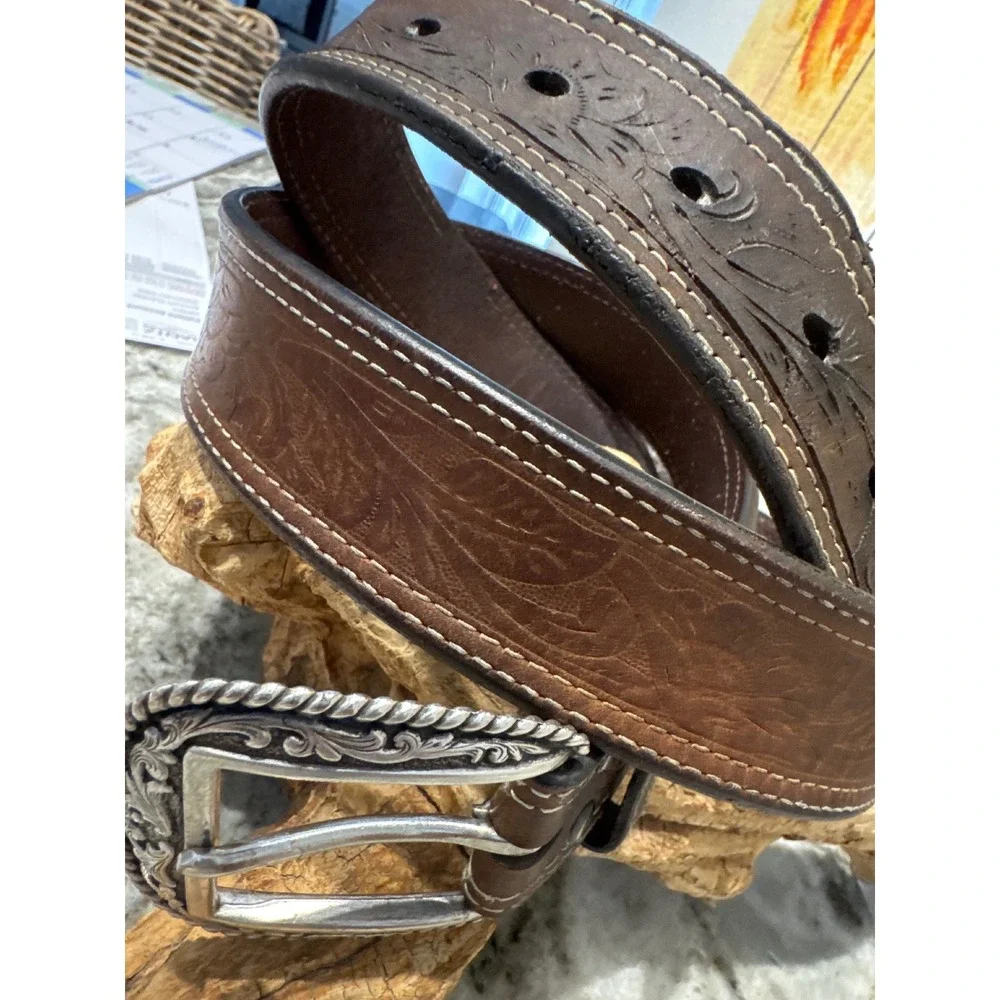 Ariat 2007 Limited Edition Buckle & Belt From Original Master Brown Size 34‎